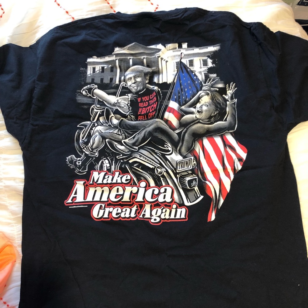 Black T-shirt for trumps supporters